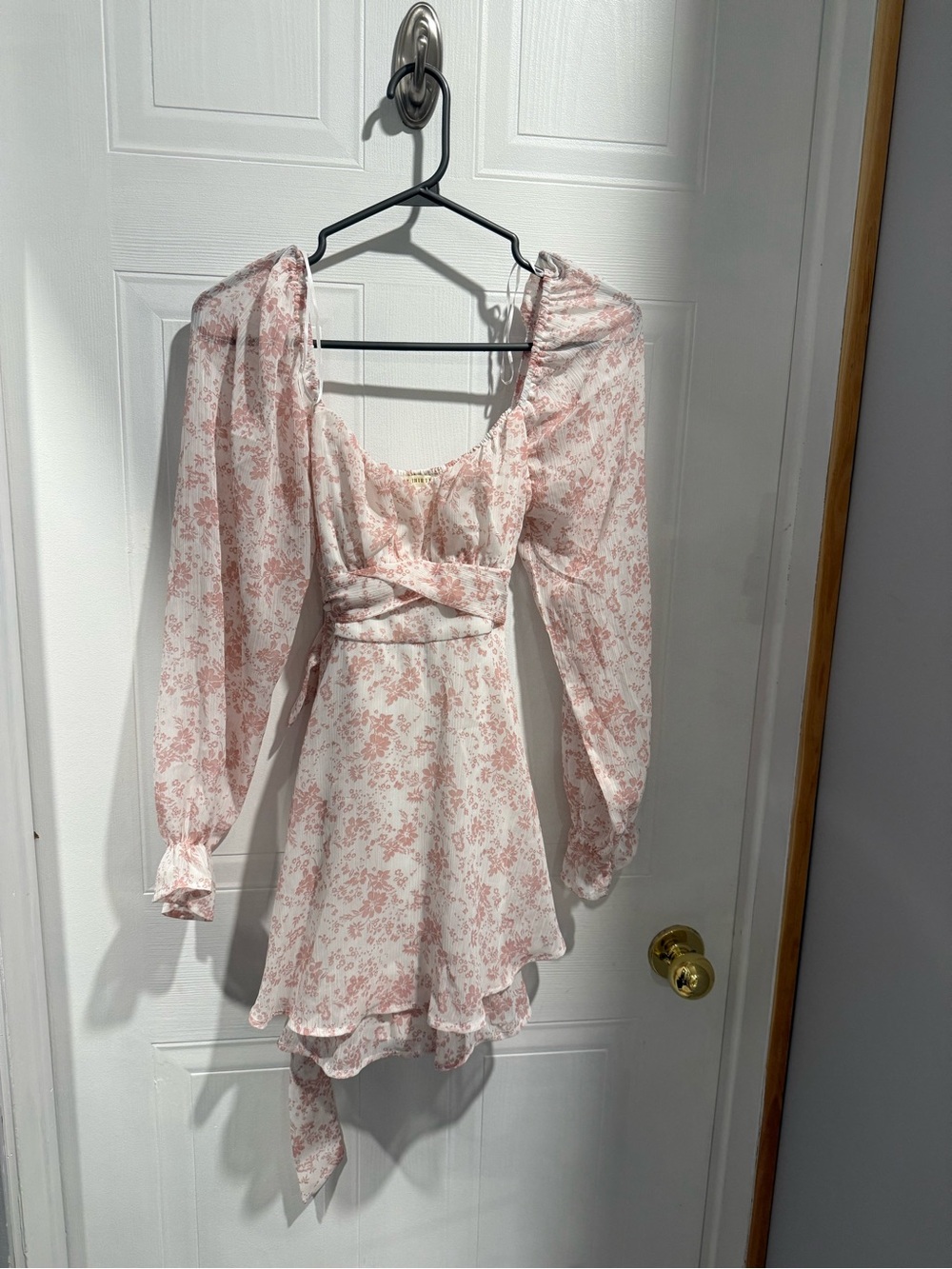 Floral Puff-Sleeve Mini Dress in Blush Pink